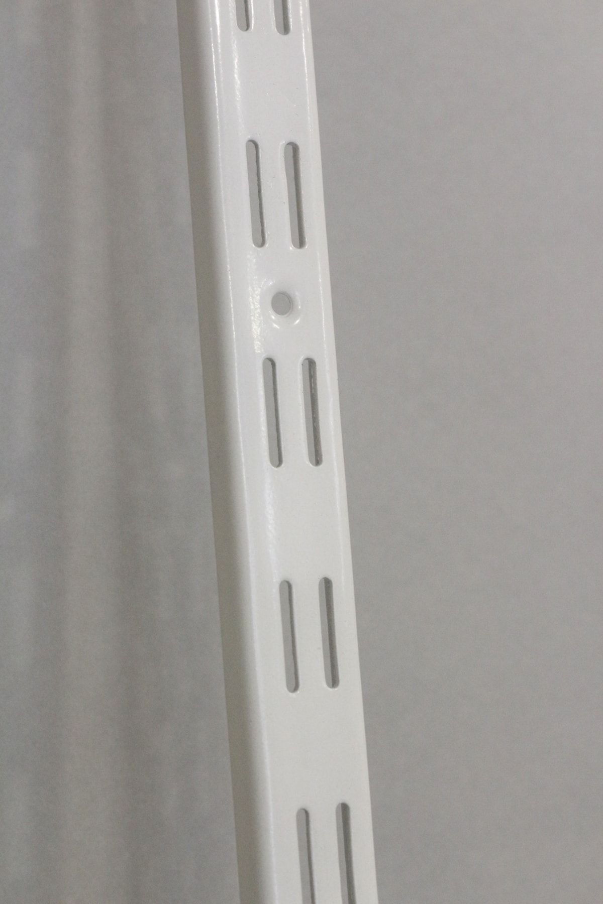 200 Cm Beyaz Çift Delikli Raf Dikme Destek Profili - Raf Direği