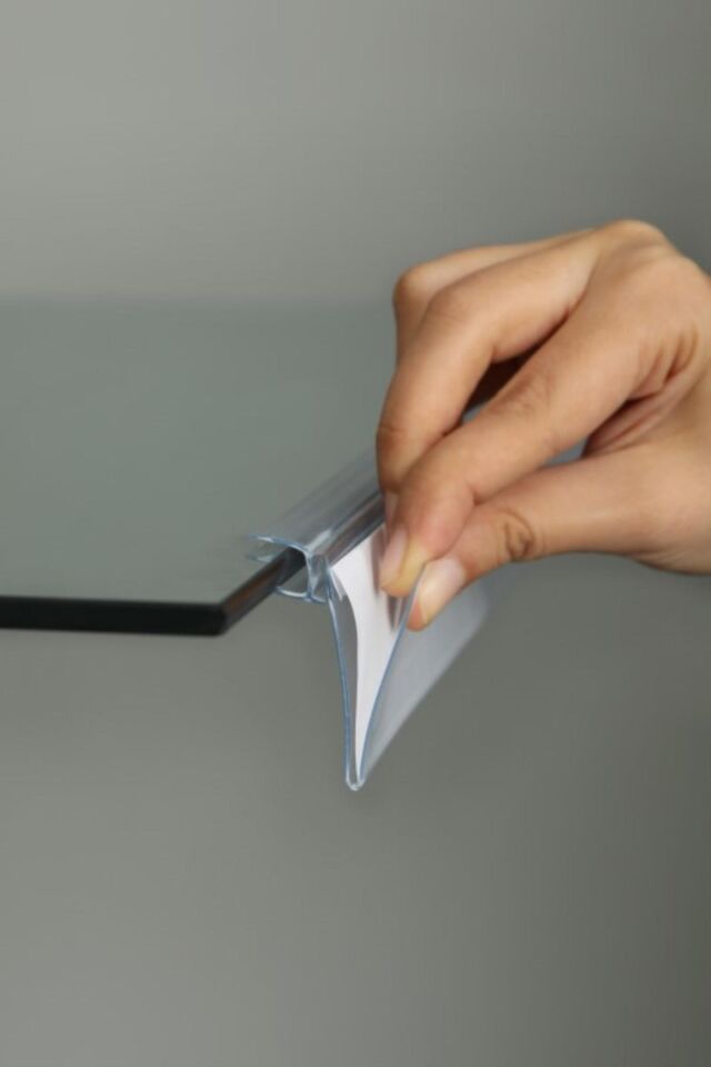 25 Adet Cam Raflar İçin Rafa Geçmeli Plastik Etiketlik - 100 cm