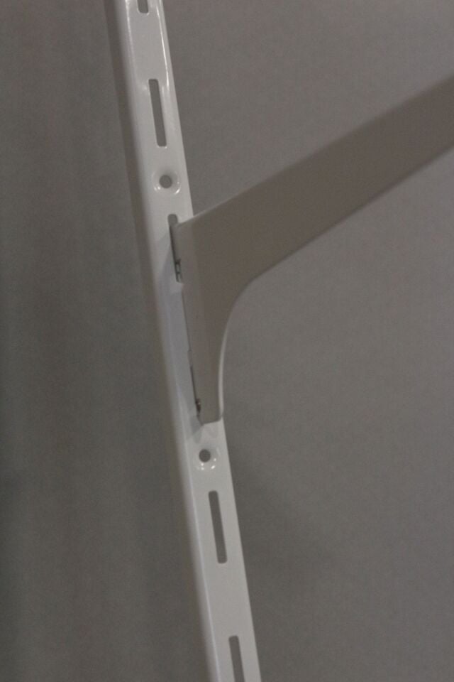 2 adet 100 Cm Beyaz Tek Sıra Delikli Raf Dikme Destek Profili  - Raf Direği