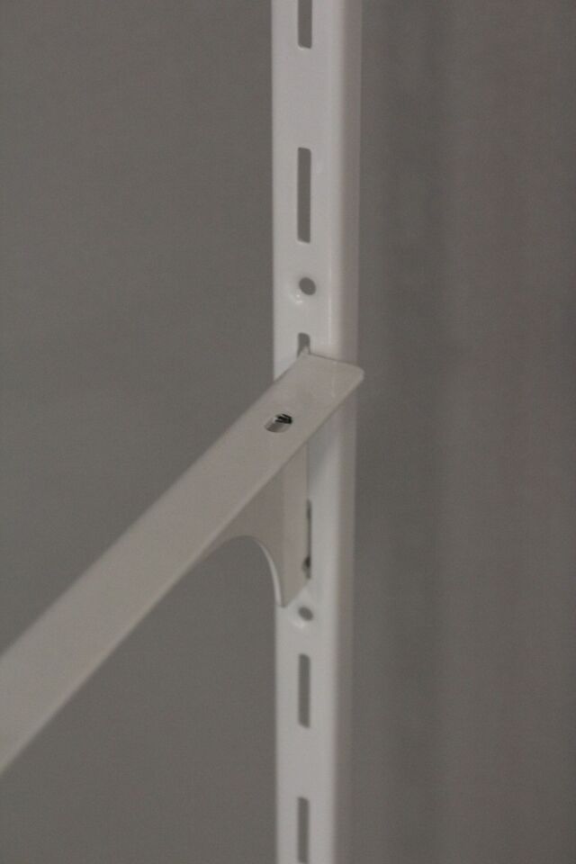 2 adet 100 Cm Beyaz Tek Sıra Delikli Raf Dikme Destek Profili  - Raf Direği